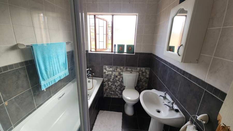 3 Bedroom Property for Sale in Island View Western Cape